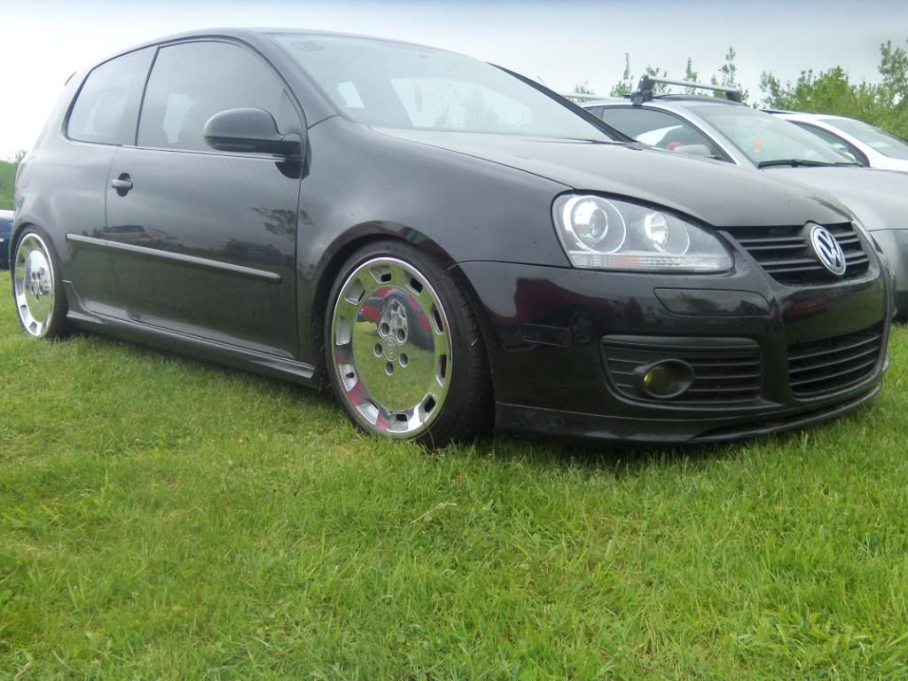 Audi A8 Monoblock on mk5 GTI (click to enlarge)