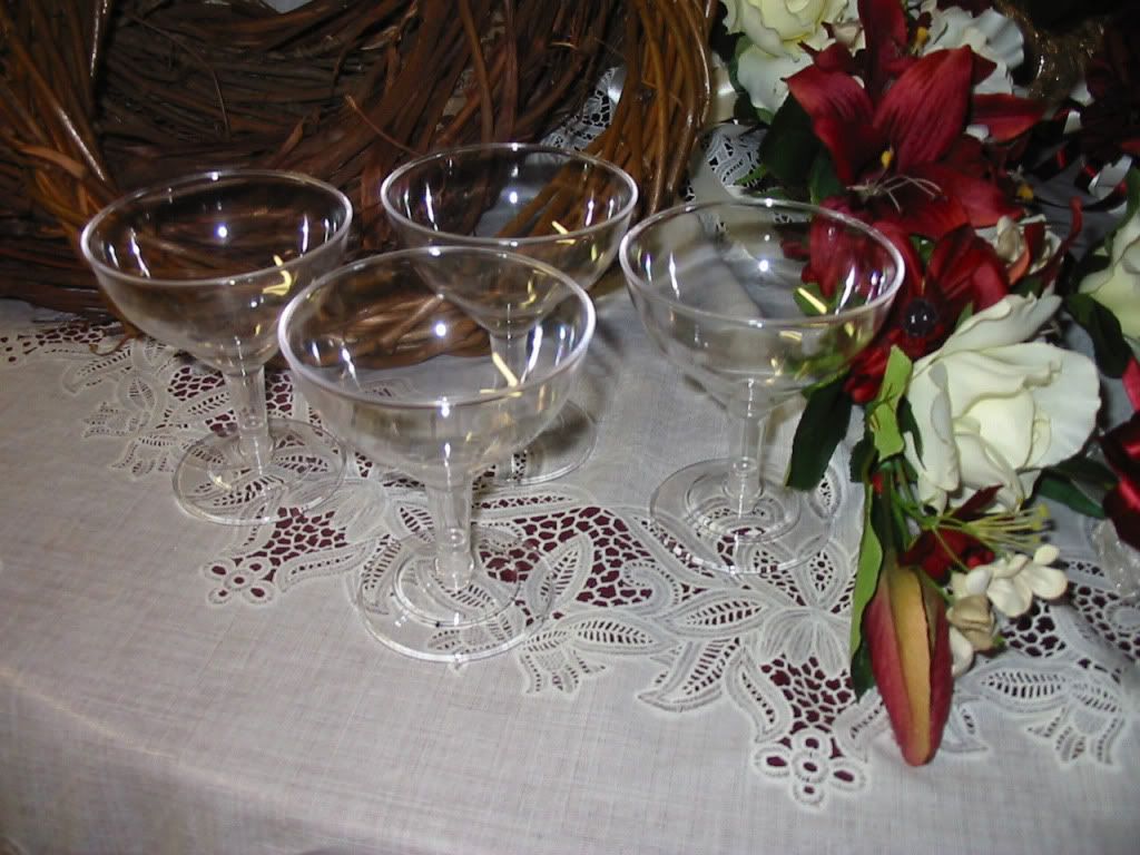 plastic wine glasses
