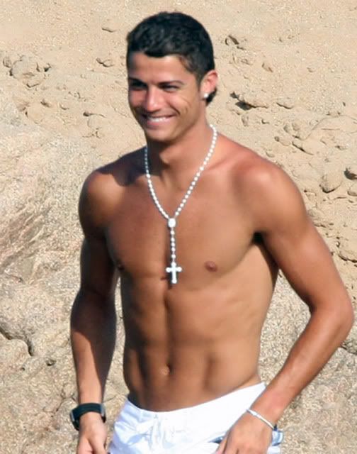 cristiano ronaldo hot. hot-Cristiano-Ronaldo-
