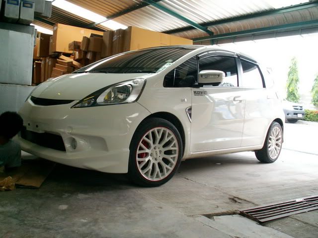 [ขาย] ชุดแต่ง Honda New Model ติดตั้งถึงบ้าน / กรอบป้าย,ป้ายพับ,กันสาด,Logo,Sticker ส่งฟรี