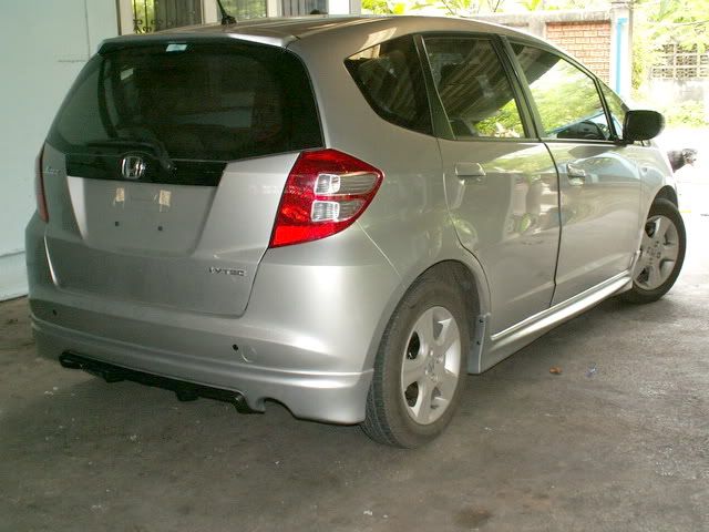 [ขาย] ชุดแต่ง Honda New Model ติดตั้งถึงบ้าน / กรอบป้าย,ป้ายพับ,กันสาด,Logo,Sticker ส่งฟรี