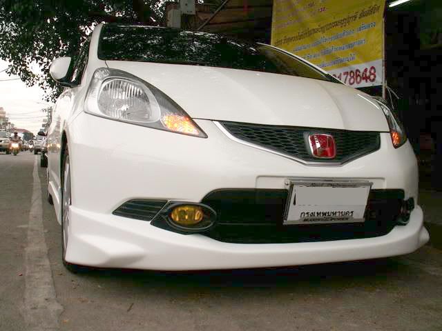 [ขาย] ชุดแต่ง Honda New Model ติดตั้งถึงบ้าน / กรอบป้าย,ป้ายพับ,กันสาด,Logo,Sticker ส่งฟรี