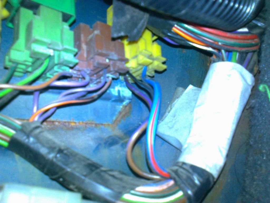 headlights not working fault finding procedure LandyZone Land