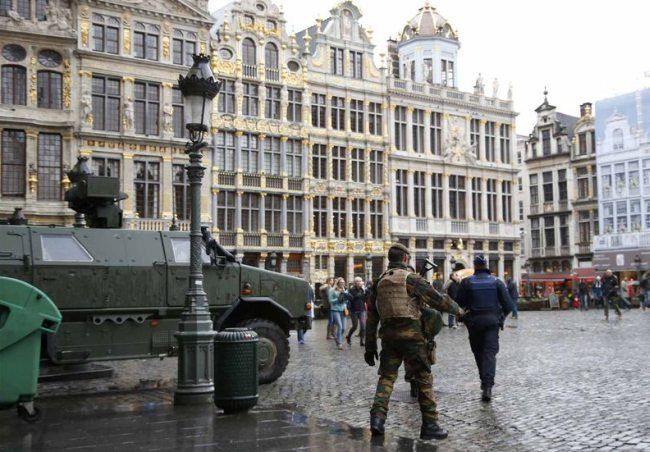  photo Brussels_lockdown1_zps4p6c4gxn.jpg
