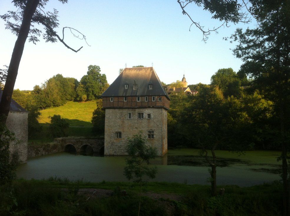  photo chateau_de_crupet_zps52471575.jpg