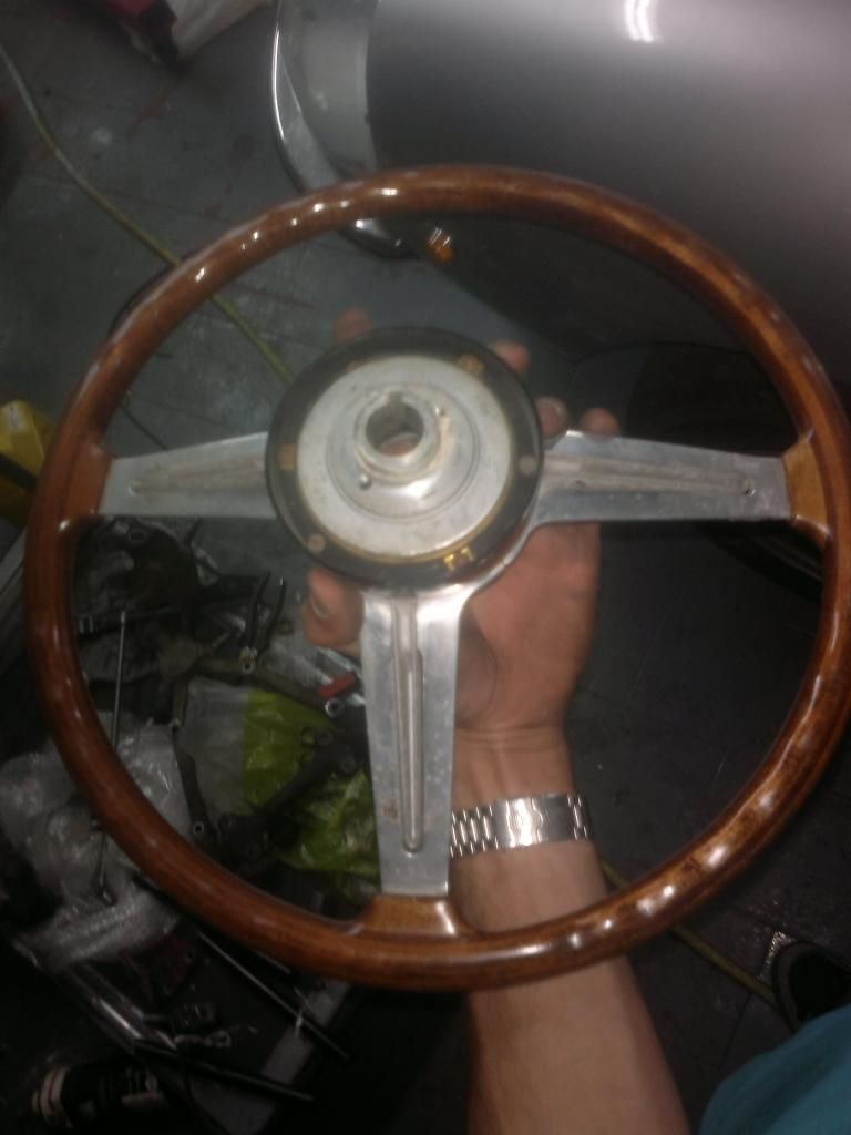 For Sale Original Hellebore 2000 gtv steering wheel Alfa Romeo Forums