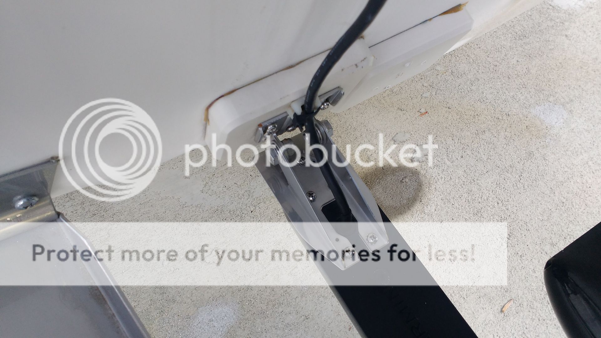 Wow!! The heavy spray from my new transducer!! Do they make a splash